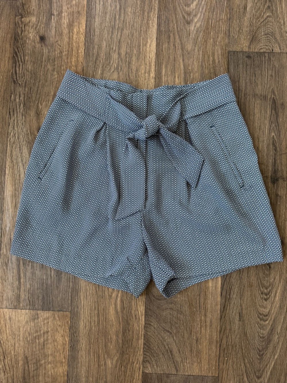 H&M High-Waist Tie Belt Shorts - Blue and White Chevron